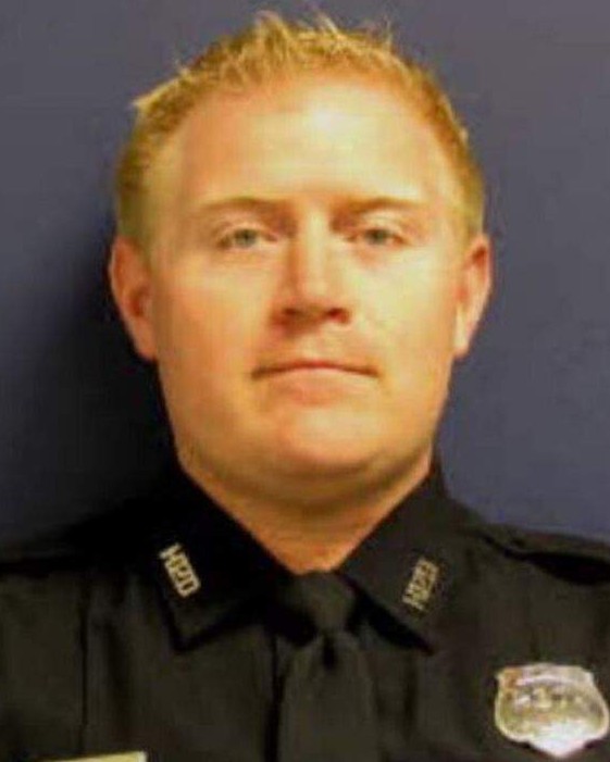 Today we remember:

Police Officer Jason Michael Knox
Houston Police Department, Texas
@Houstonpolice

End of Watch Saturday, May 2, 2020

Police Officer Jason Knox was killed in a helicopter crash after police had received unconfirmed reports that two bodies were in Greens Bayou https://t.co/WfdDpz8Pi7