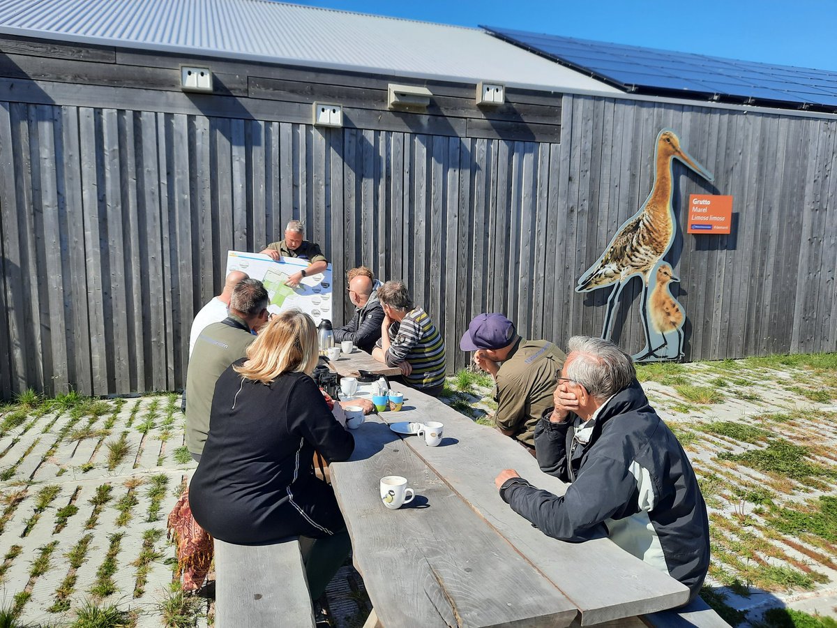 LCSEA's tweet image. Prachtige dag voor een werkbezoek van de gemeenteraad #Texel. Natuurgebied #Waalenburg en natuurcentrum De Marel laten zien. Dank voor jullie komst! @NMTexel @natuurdigitaal #goedgesprek

#vvdtexel @nickran #hartvoortexel @de_wethouder @CDATEXEL @pvdatexel #texelsbelang