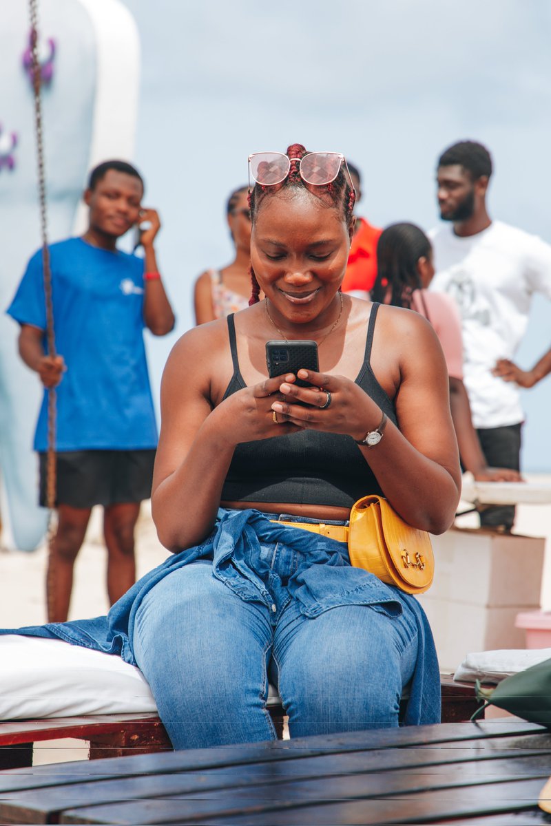 ThisIsEcho_'s tweet photo. It's a rumble at the beach as we launch this heavy weight product for our friends at Closeup. Laboma Beach π is seeing the birth of greatness today as we launch the new #Rumble5 https://t.co/1JtJTpd4d2