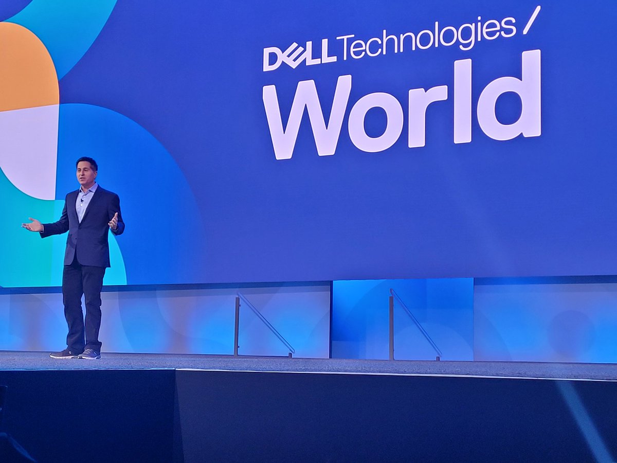 Very excited to be in person at #DellTechWorld. Kicking off with incredible energy and excitement with Michael this morning.