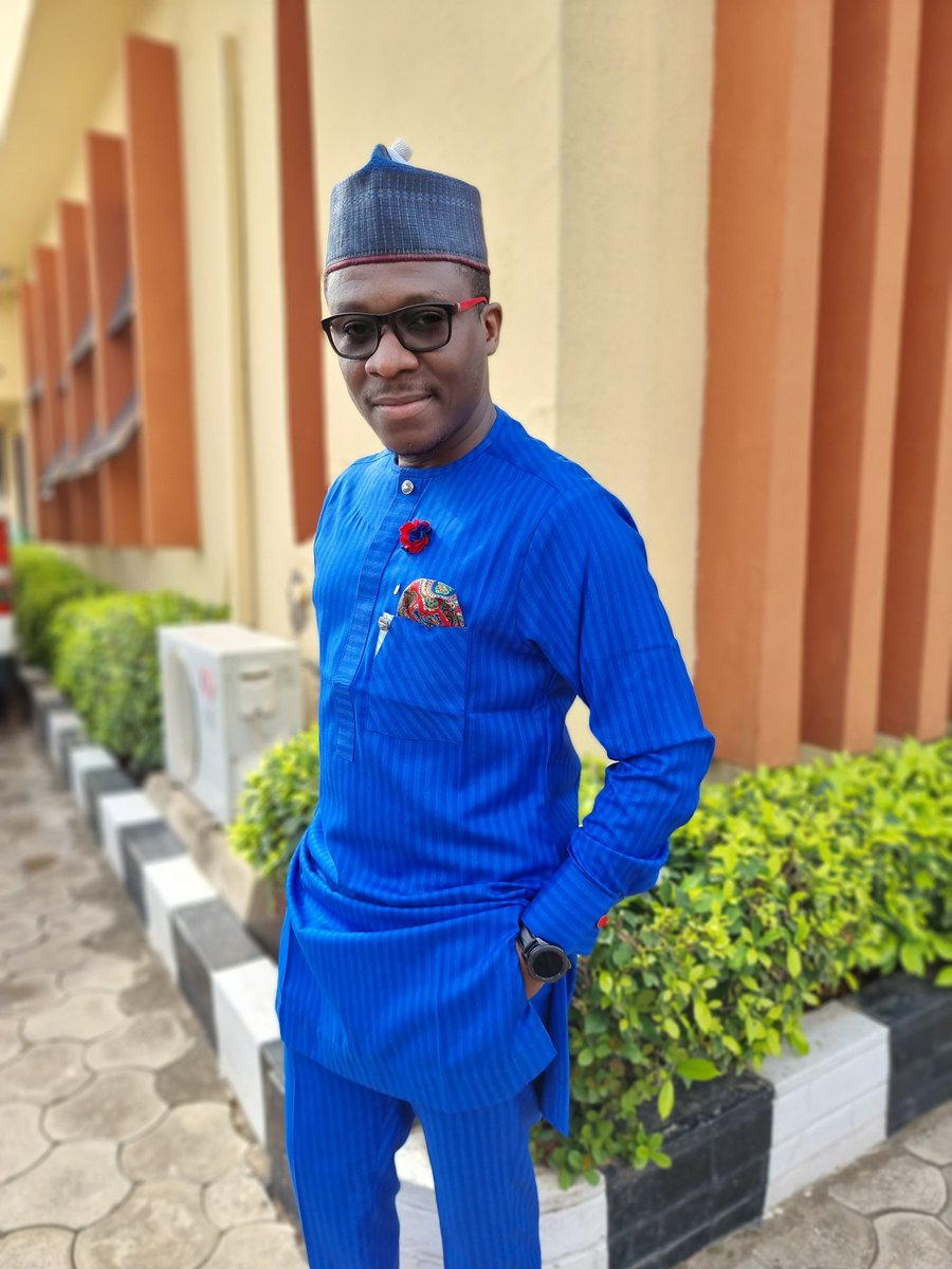 MisterMO___'s tweet photo. #EidMubarak Greetings from #MrMO! https://t.co/Kex9CHh0cy