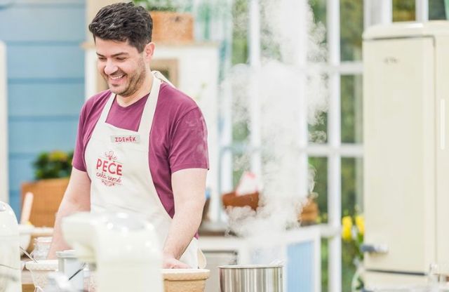 Zdeněk v osobní výzvě pro porotce připravil připravil tvarožník který měl korpus z karamelových sušenek. v technické výzvě obsadil 9. místo. A svá dortová lízátka z kreativní výzvy ozvláštnil krémem do kterého přidal výluh z fazole tonka.