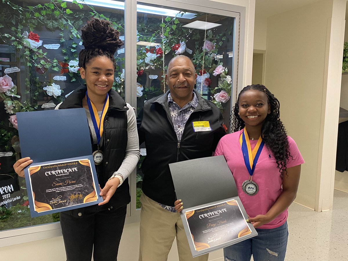 QVHSPrincipal's tweet photo. Congratulations to Sanai Horne &amp; Paige Frank for bringing home gold &amp; silver medals as part of the Coraopolis NAACP ACT-SO competition. So proud of these talented &amp; amazing young leaders!! 🖤💛🖤 @quakervalley https://t.co/kZgZFScd0l