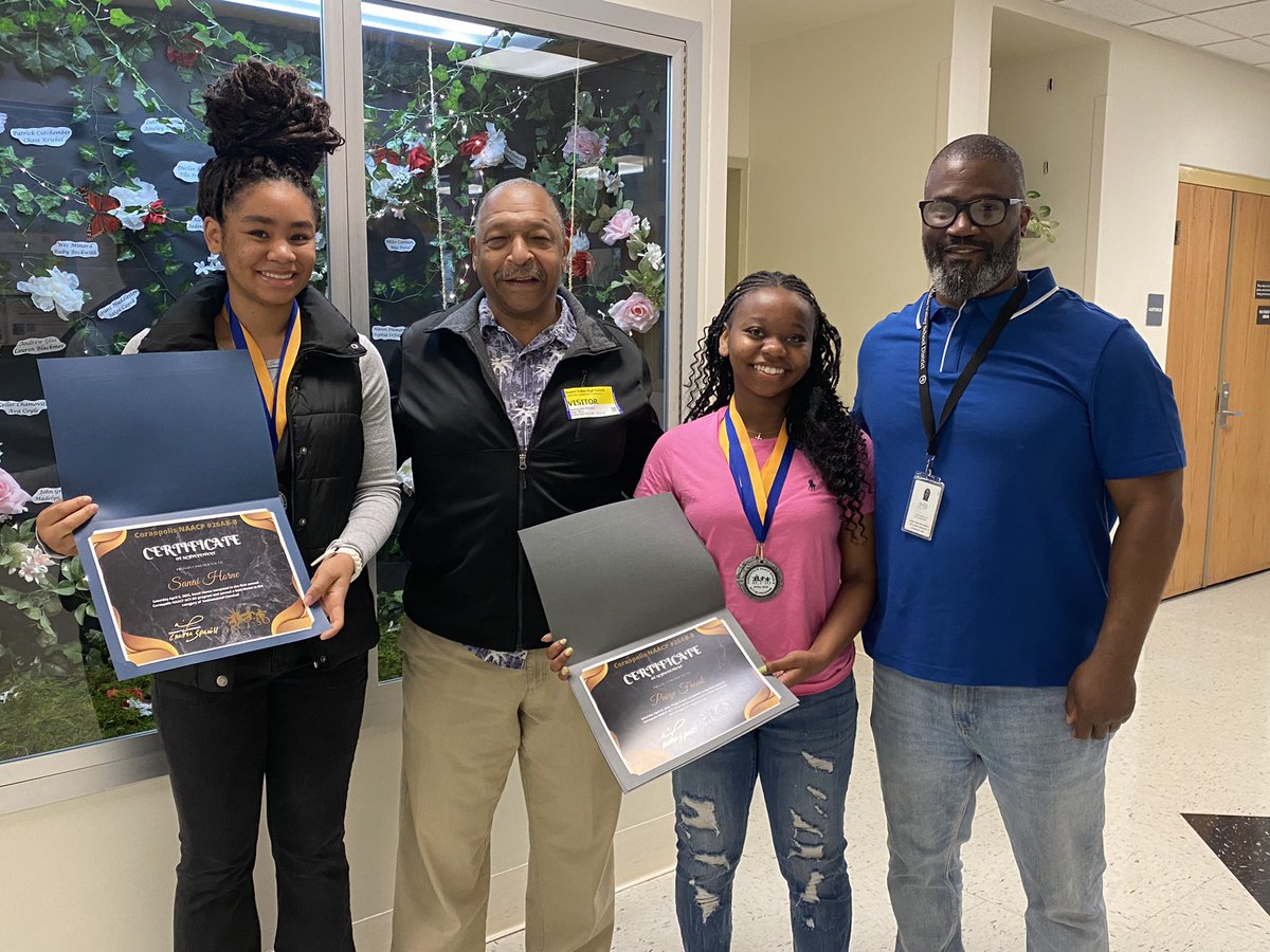Congratulations to Sanai Horne &amp; Paige Frank for bringing home gold &amp; silver medals as part of the Coraopolis NAACP ACT-SO competition. So proud of these talented &amp; amazing young leaders!! 🖤💛🖤 <a href="/quakervalley/">Quaker Valley SD</a>