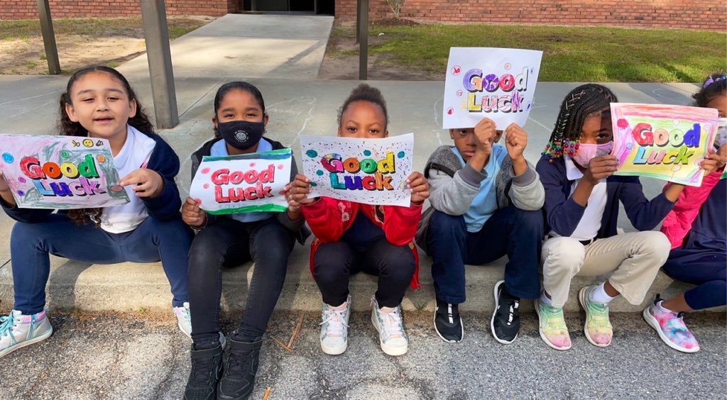 🎉TCE GMAS PARADE🎉 #showwhatyouknow #doyourbest #goodluck @LibertyCoSchool @Tigers_TCE @GilmoreKenyatta @Polk_AP @kellyedgington5 @tce_mediacenter @MVanHorn_mvh