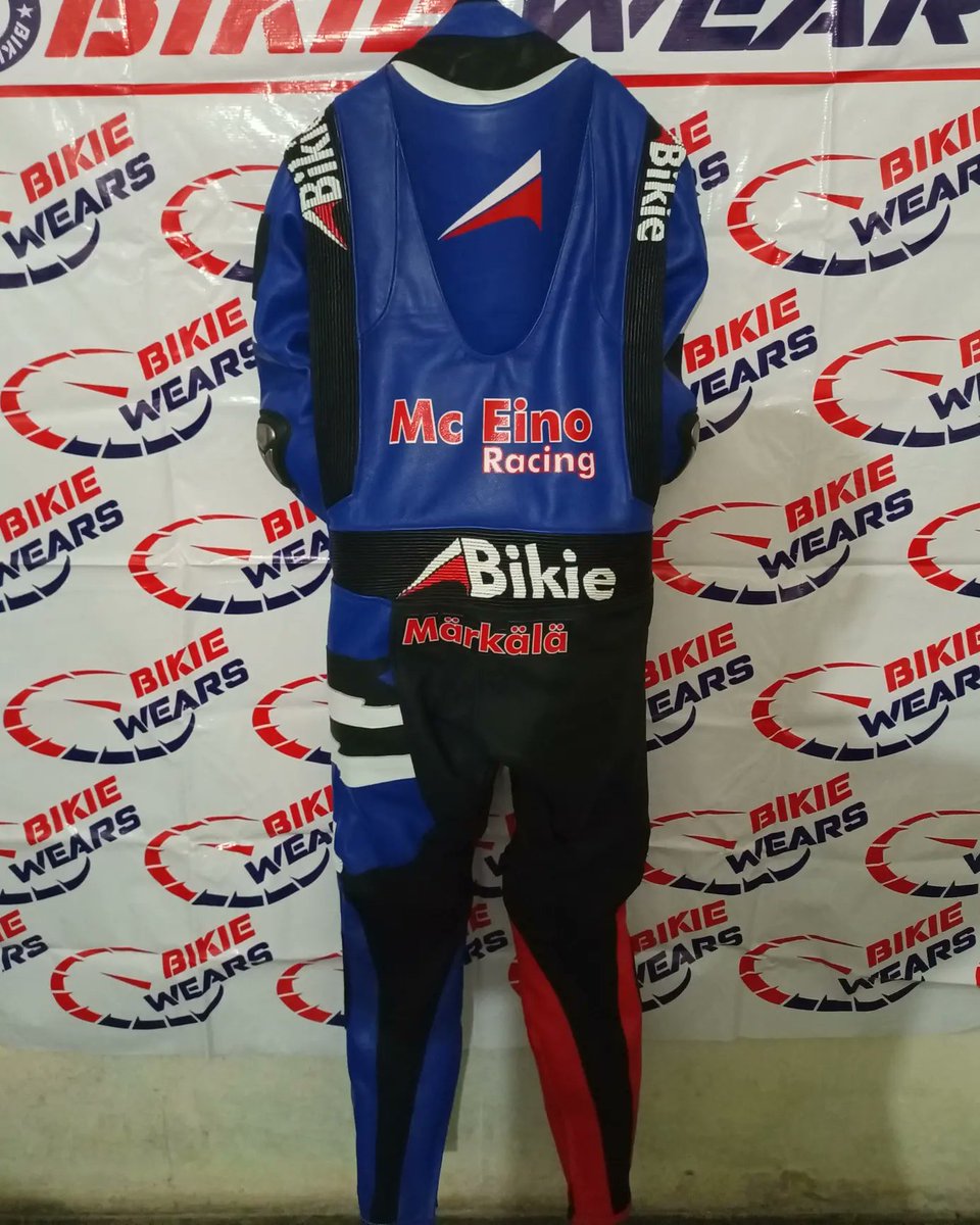 BikieWears's tweet photo. ✅ Let's have a flashback of the custom motorbike leather suit made for our Finish customer for last season 👌. It provides the maximum comfort and perfect fittings as you can see in the photos.
.
#bikie #ridetorise  #marcmarquez93 #fabioquartararo #fabioquartararo20 #motogplover https://t.co/spJDkXwLw1