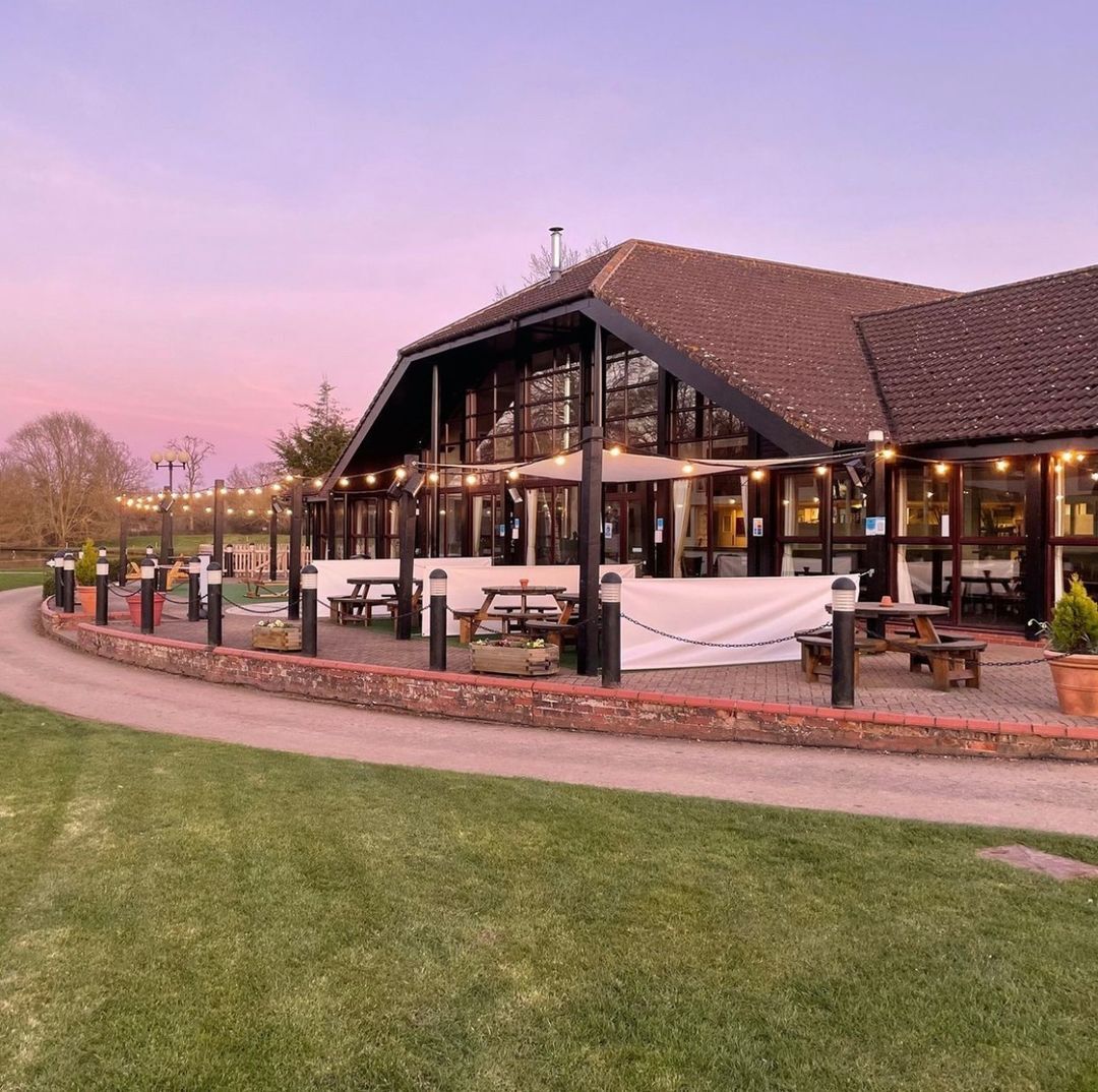 Golfgeardirect's tweet photo. We would love to know, what is your favourite part about your day at the golf club? 🤔 

If we have played well, our favourite part is the golf. 🏌️ But if not, we enjoy the beer at the 19th hole much more 🤣🍻

Tweet us your favourite part NOW 🐦💙

📸 - @wealdofkent 

#Golf https://t.co/9aJGA9ut8d