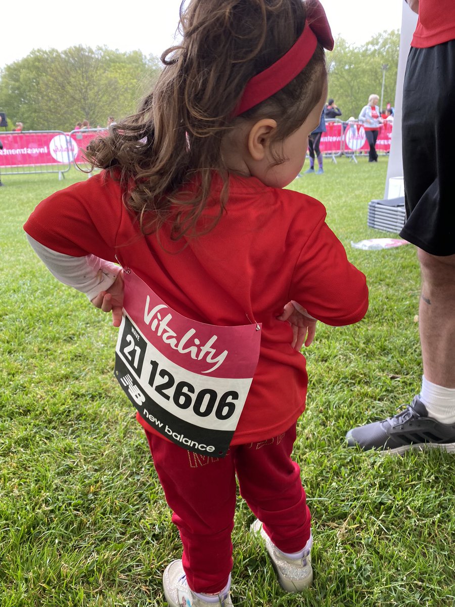 imogenmthomas's tweet photo. Amazing to have been part of the iconic @WestminsterMile this weekend for @RuthStraussFdn - helping families facing grief &amp; loss🏃🏻‍♀️✨ #RunForRuth https://t.co/Fr7FSkW4hW