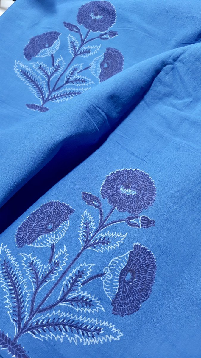 Fabric closeup of our new co-ord set. Will be available online soon

mogradesigns.com/collections/sh…

#shopsmall #fashion #styles #TrendingNow