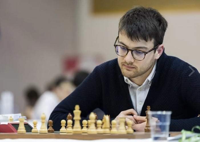 #scacchi Altra giornata difficile per gli azzurri alla <a href="/mitropacup_2022/">Mitropa Cup 2022</a>. Contro la Svizzera le donne perdono ancora, Lodici (foto) salva la squadra Open. Per saperne di più facebook.com/32487730476243…