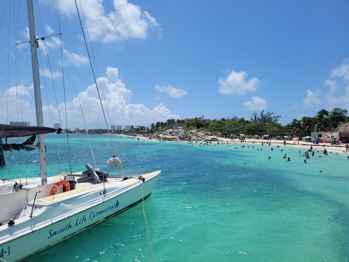 Love love love Isla Mujeres.  . .