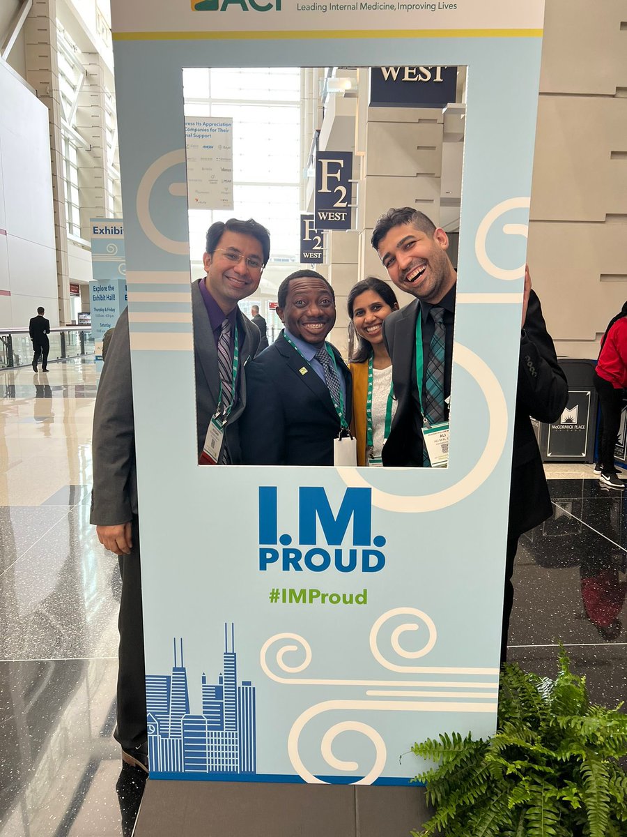 alialsafi21's tweet photo. It was so invigorating to meet and learn from inspirational leaders in the field of IM. I’m grateful for the opportunity to present a poster and attend #IM2022. I was very impressed and inspired by the work of my peers across the country! #ACP2022 #IMpround #ACPResFel
@NewYorkACP https://t.co/5G9gHizETx