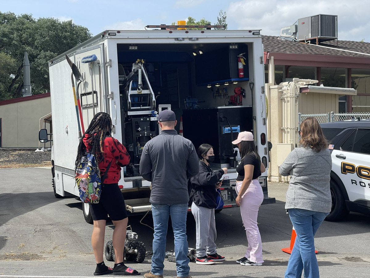 Adelante High School tweet media