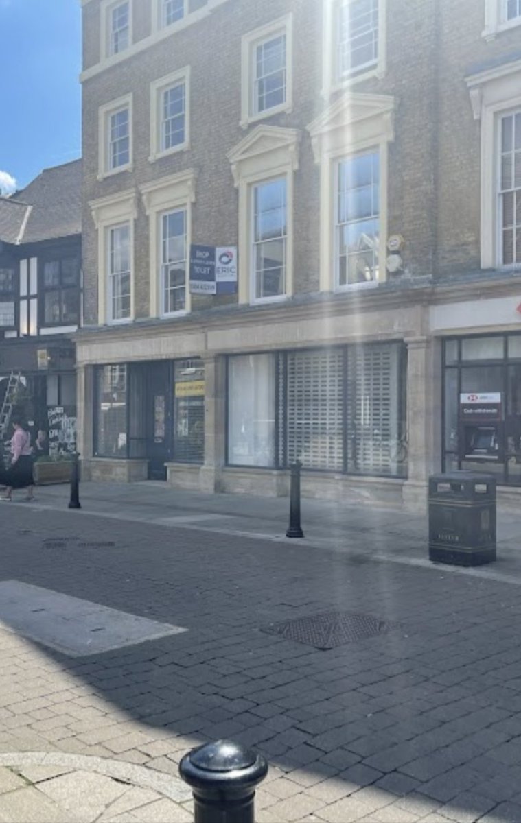 MOLLYPOPS__'s tweet photo. @tacobelluk when is this supposed to be open?
#uxbridgeneedstacobell https://t.co/K0j2ja8ZQu