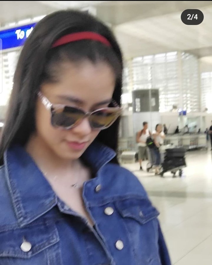 _kmuah's tweet photo. Okay,so no ones gonna talk about how beautiful she is even if it's stolen shot?

@KissesDelavin 
#KissesDelavin | Kisses Delavin https://t.co/0eA71RGQE6