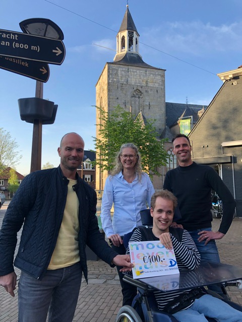 MLHTubbergen's tweet photo. Zeg je ambassadeur..... dan zeg je Rick! 

Kijk toch eens! De Zuivelhoeve en de Noaberkrachtcup!
We willen iedereen enorm bedanken voor deze geweldige bijdrage, wij kunnen het heel goed gebruiken straks! https://t.co/lRGc46Rcgk
