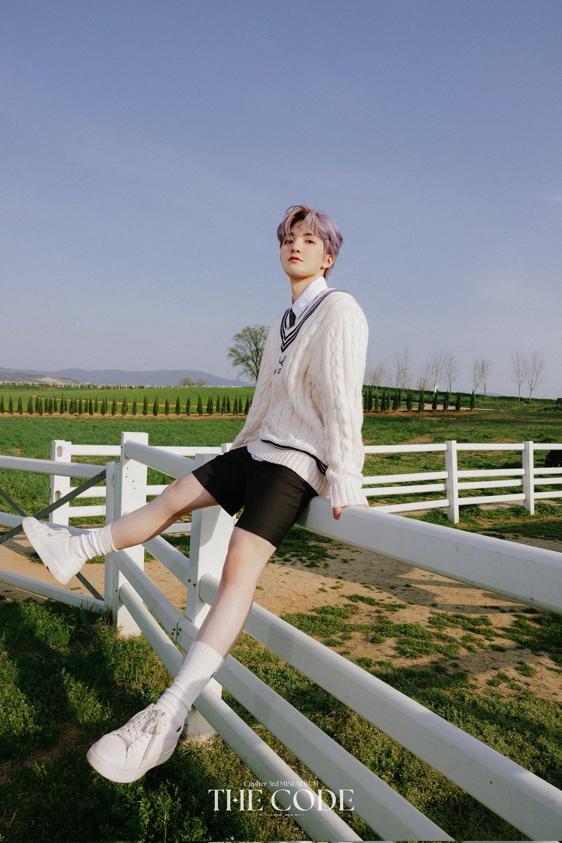 KpopperFanmulti's tweet photo. 📸 Divulgado fotos conceito #2 do 3° MINI ALBUM #THECODE do grupo #Ciipher que será lançado dia 11 de maio! (+)
⠀
#ciipher_comeback #싸이퍼 
#CPR #THECODE_D9 https://t.co/k09cJ2JFdz