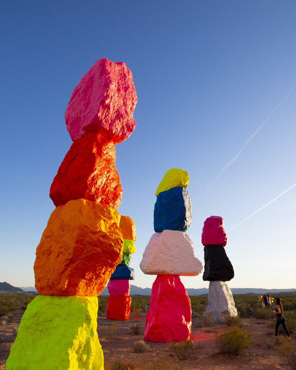 Vegas's tweet photo. Did you know #7MagicMountains was created by Swiss artist Ugo Rondinone? #NTTW22 https://t.co/jNCvcOoe1e