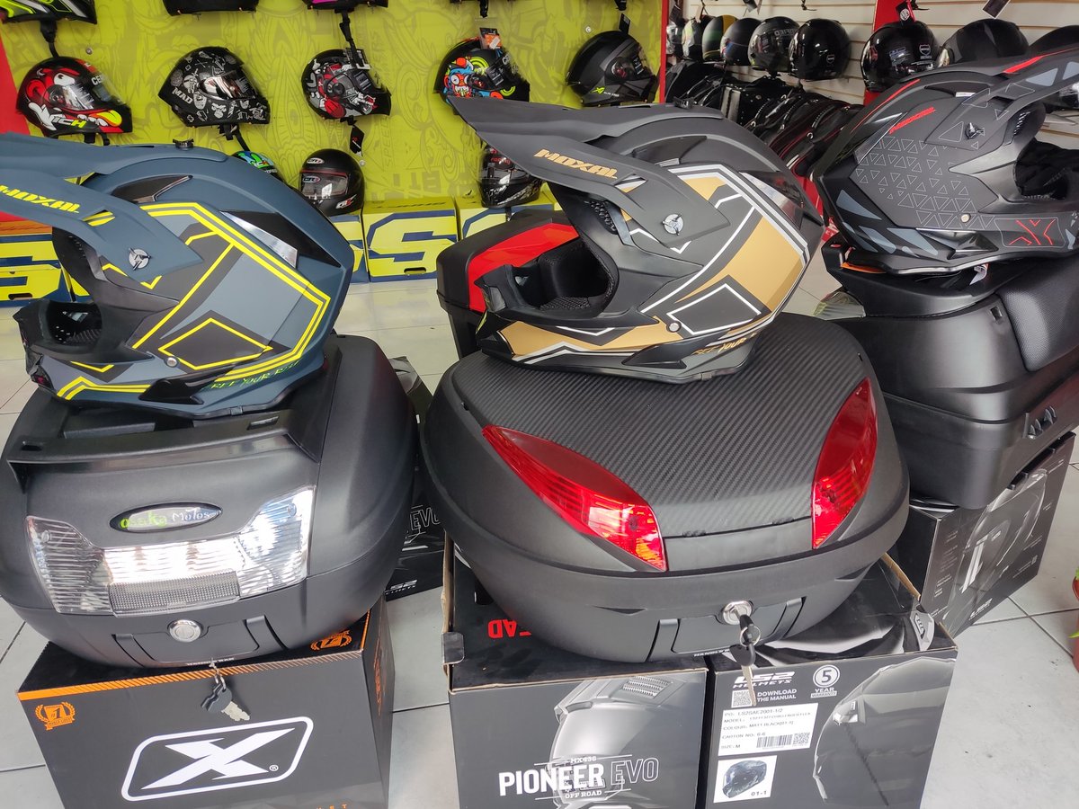 ElClubEmpieza's tweet image. Nuevos modelos #cross marca #Moxal disponibles en #TiendaBliss 🚩🏍️ Visítanos en la Cuero y Caicedo Oe1-76 y Av 10 de Agosto. 
#Quito #Ecuador #Motos #CascosMoto #Bikers