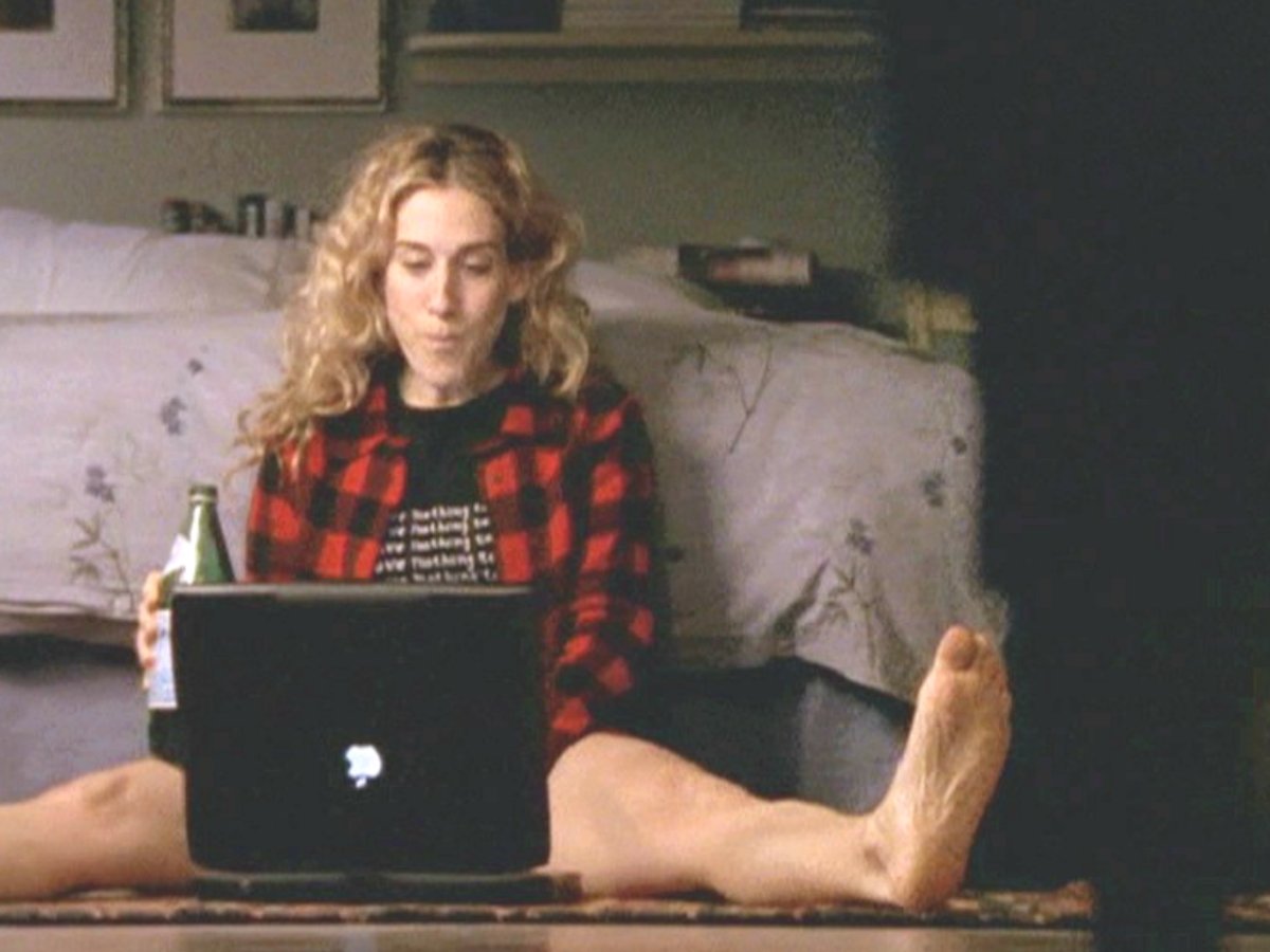 everyone texting me "Happy Met Gala Monday!" as if this won't be me all of tonight (not pictured: my thai takeout order)