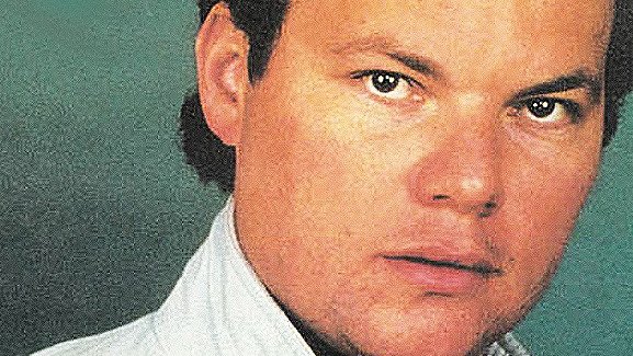 Happy birthday CHRISTOPHER CROSS!
(May 3, 1951) 