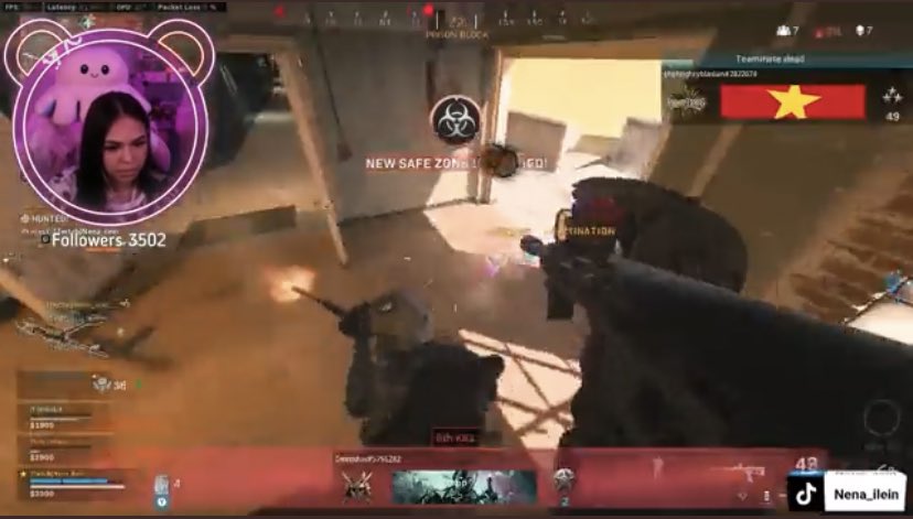 QizLit1's tweet photo. @Nena_ilein Lmaoo he completely lost, shooting at air 😂 #Wmovement https://t.co/U8hDtDv9YL