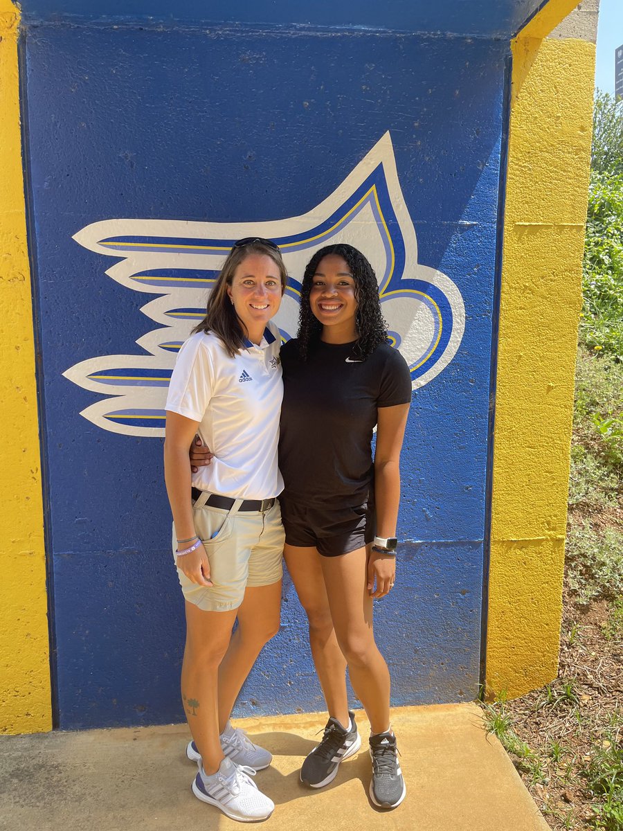 We would like to congratulate our <a href="/skylarrpagee/">sky</a> for her commitment to <a href="/LimestoneSball/">Limestone Softball</a>! <a href="/CoachAYates/">Amy Yates</a> you are getting a great student athlete with this commitment ❤️ 🥎