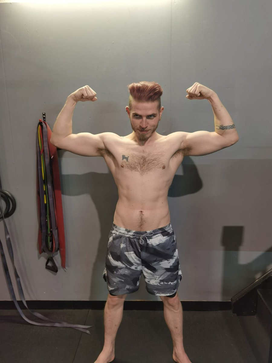 Peg_Beard's tweet photo. So. I started going to a gym, a few months ago... it's going well. https://t.co/YdNOkNJtLP