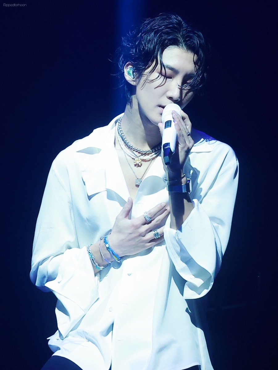 flippedforhoon's tweet photo. 220501 #WINNER2022Concert

🙈
#위너 #이승훈 #winner #hoony @official_hoony_ https://t.co/QIykw9JoTG