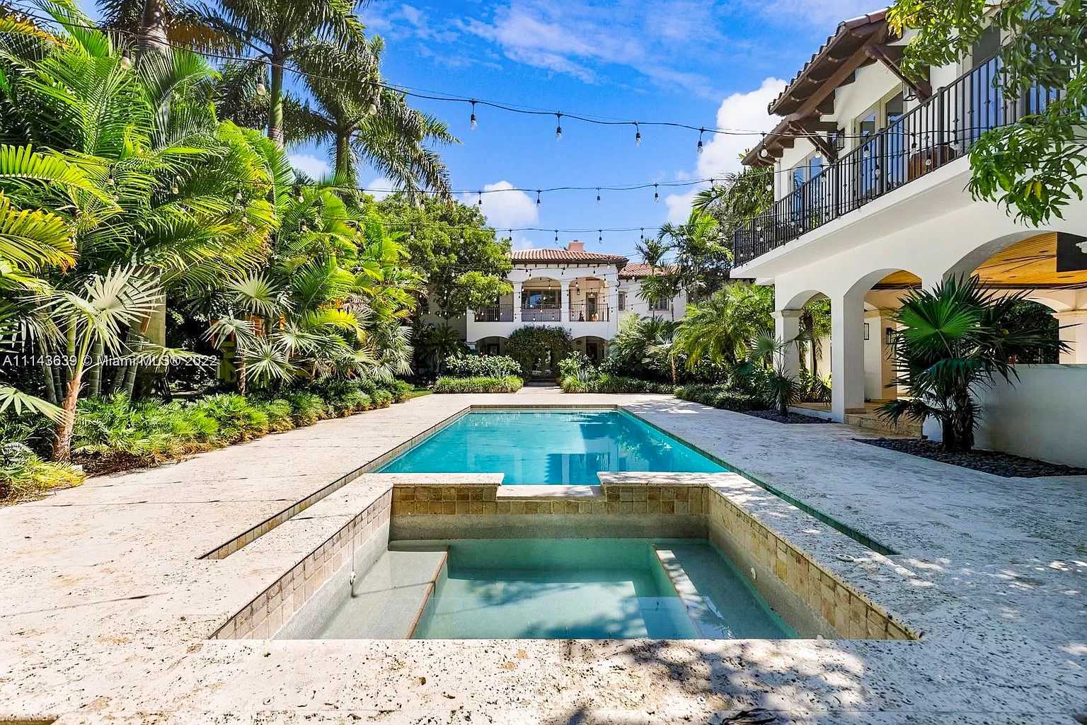 FRxmcrmX0AAeWsF?format=jpg&name=large