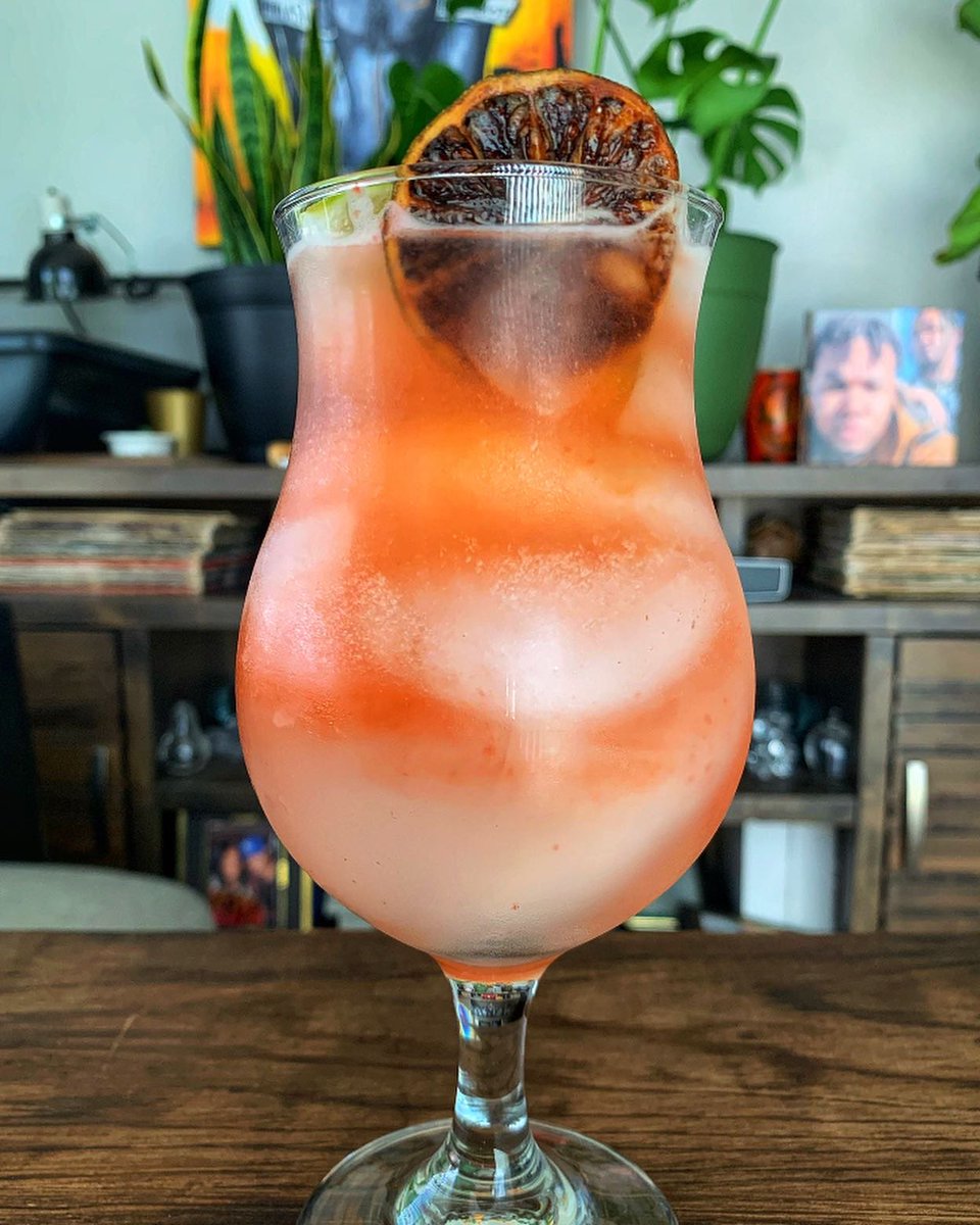 FatboyKnows's tweet photo. Is it to early for a Margarita!? On a beautiful day such as today it’s needed! #margarita #strwaberry #tipsy #chef #homechef #bartender #bar #shots #taquila #fbkb #fatboyknowsbest #tasty #yum #foodie #foodporn #drink #la #az https://t.co/2qg1R123SH