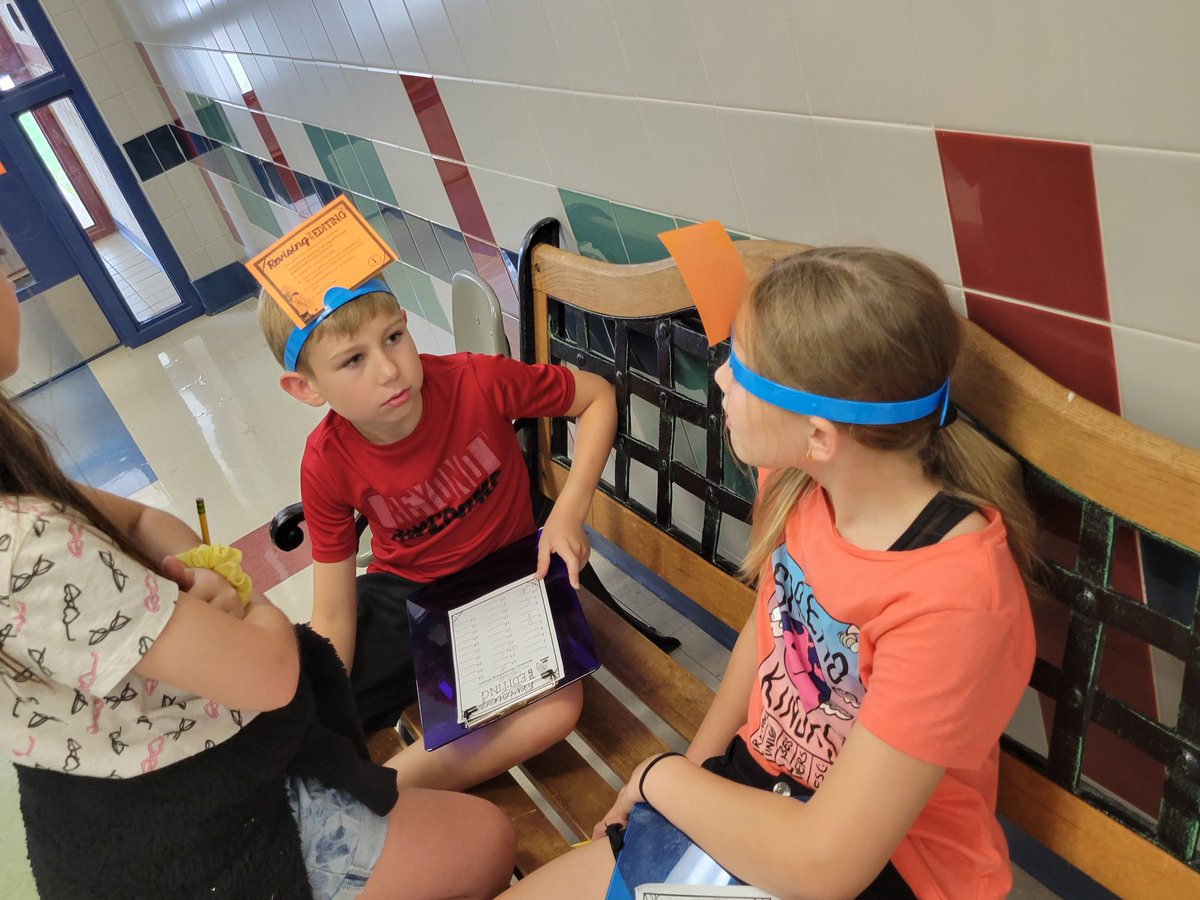 Bonnie Riski (@octriski) on Twitter photo Reviewing what we know, but in a fun way! Editing and revising headbandz style! <a href="/GESCurnow/">Jennifer Curnow</a> #GESShineon Reviewing what we know, but in a fun way! Editing and revising headbandz style! <a href="/GESCurnow/">Jennifer Curnow</a> #GESShineon
