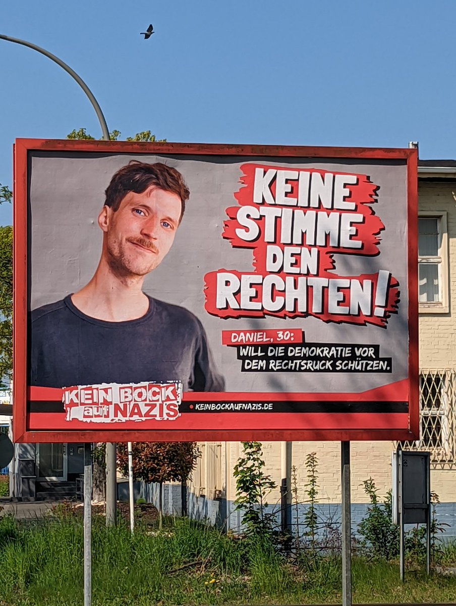 KeinBockAufNazi's tweet photo. Auch in Dortmund hängen unsere Plakate schon 👏👏👏 #fckafd #ltwnrw22 https://t.co/j6sNlQCJTB