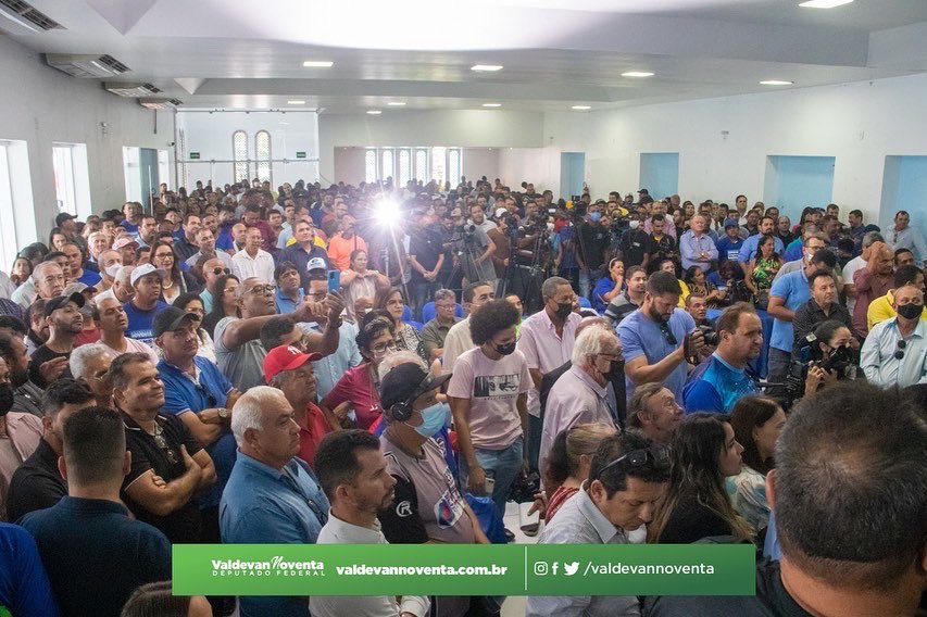 ValdevanNoventa's tweet photo. Meu amigo @valmiritabaiana disse “sim” ✅ ao compromisso de mudar a realidade do estado para melhor e aceitou ser pré-candidato ao governo de Sergipe. Não temos dúvida que fará um ótimo trabalho, porque você já provou sua competência enquanto prefeito de Itabaiana.+⬇️ https://t.co/oT6Xlktm6Z