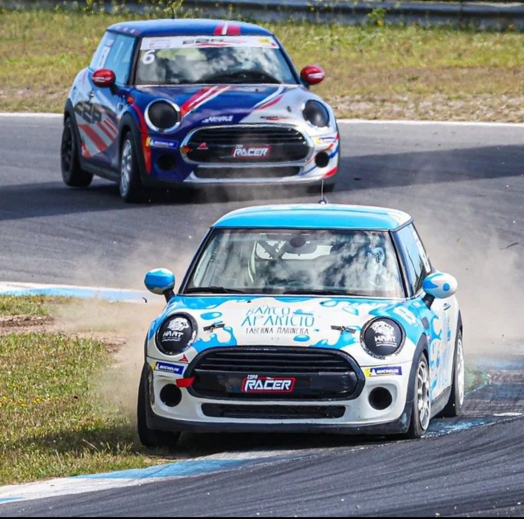 Dejamos atrás un magnífico fin de semana en el trazado de #Estoril , un circuito divertido, intenso y muy #Racer 
¡GRACIAS ESTORIL! 🇵🇹👋🏻

🔜Nuestra próxima cita será el 18-19 de Junio en Cheste, Valencia.

👉🏻coparacer.es/resumen-meetin…

#CopaRacer #YoSoyRacer #MINI