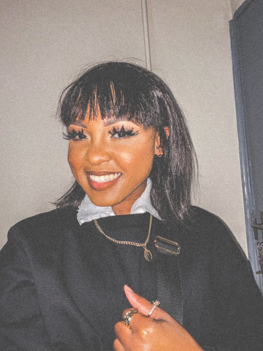 lerato_Ch's tweet image. Face card never declines🖤