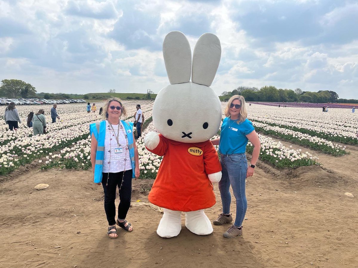 Norfolk_Hospice's tweet photo. And that’s a wrap - the tulip fields are now closed! 🌷
We’ve had a fantastic ten opening days at #TulipsForTapping. We will announce a grand total raised soon - will it beat last year’s total of £21,500?!
With thanks to our volunteers, our sponsors and the Norfolk Tulips team. https://t.co/kYcZm7VmVt