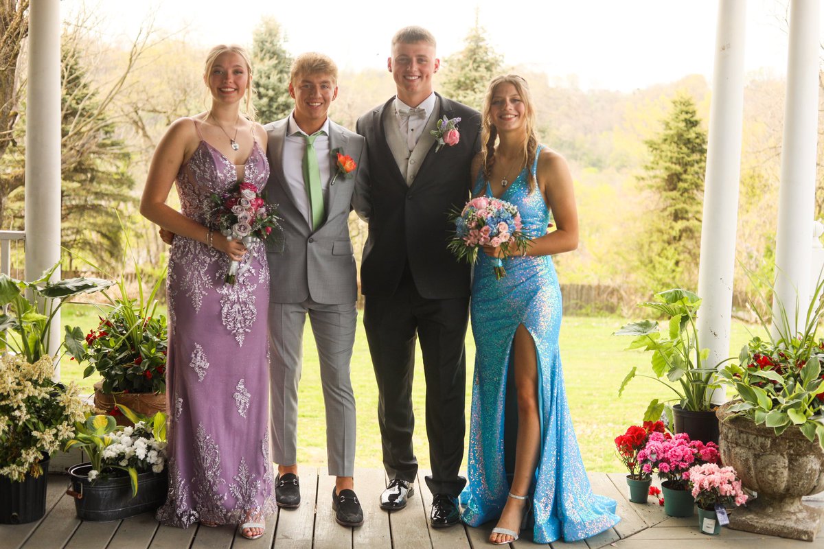 More prom pics !🎉🎉