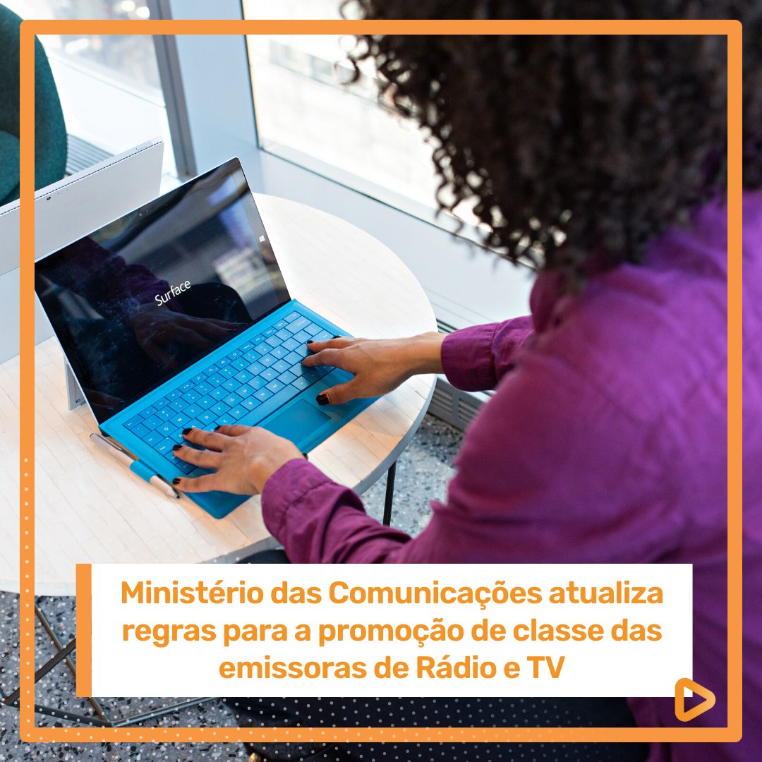 sertsc's tweet image. 📌 Ministério das Comunicações atualiza regras para a promoção de classe das emissoras de Rádio e TV

👉 Saiba mais: sertsc.org.br

👉 Fonte: Tudo Rádio.

#Rádio 
#emissora 
#audiência 
#audio 
#som
 #noticias2022 
#comunicação 
#radiodifusão
#digital 
#like