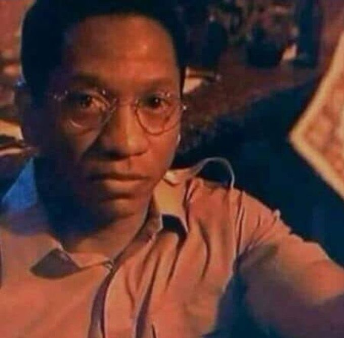 Every single dude at #exxxotica convention