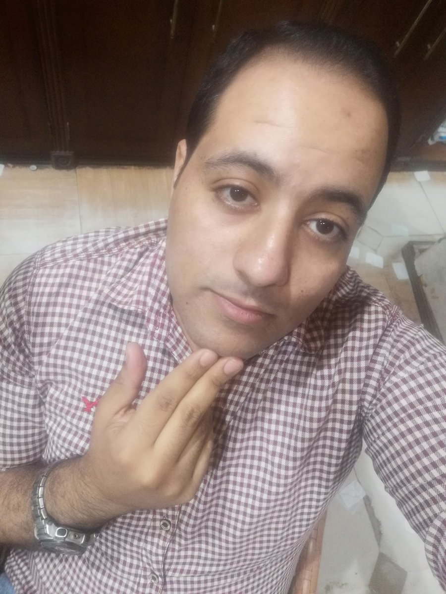 بنعيد ف الصيدليه وكله عادي عادي عادي 😂❤️