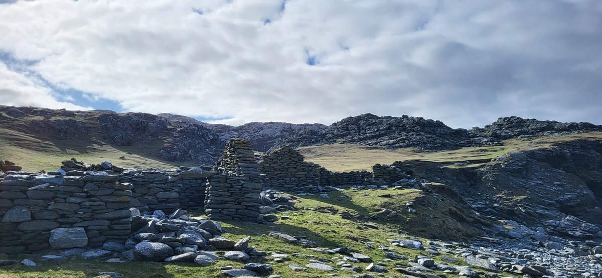 ginko17's tweet photo. #Fethaland #Shetland #heartwaves #stacks https://t.co/3vT7pd6iqm