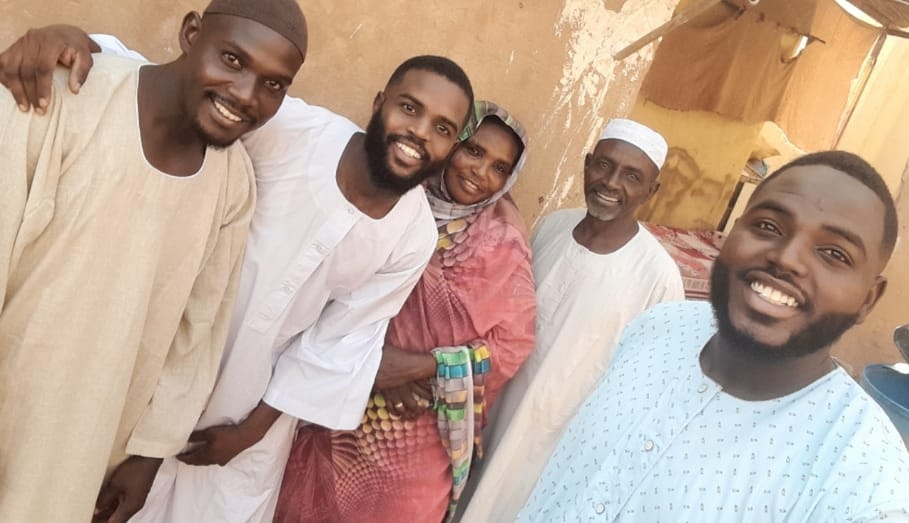 العيد مبارك عليكم وكل سنة وانتو طيبين وتامين ولامين ❤️❤️❤️🙏🏽