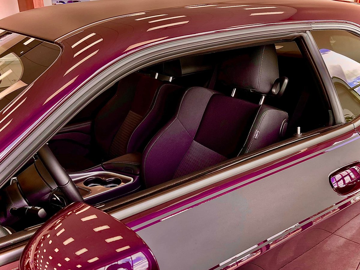 BaywayPasadena's tweet photo. ⚫️🟣Hellraisin purple exterior 🟣⚫️
TWO toned with the black matte hood and trunk 
2022 Dodge Challenger R/T T/A

💨 Cold Air Intake System by Mopar
💪🏽 5.7Liter V8 HEMI 
https://t.co/2k1Fa1kq8H https://t.co/2VIfbdrdiW