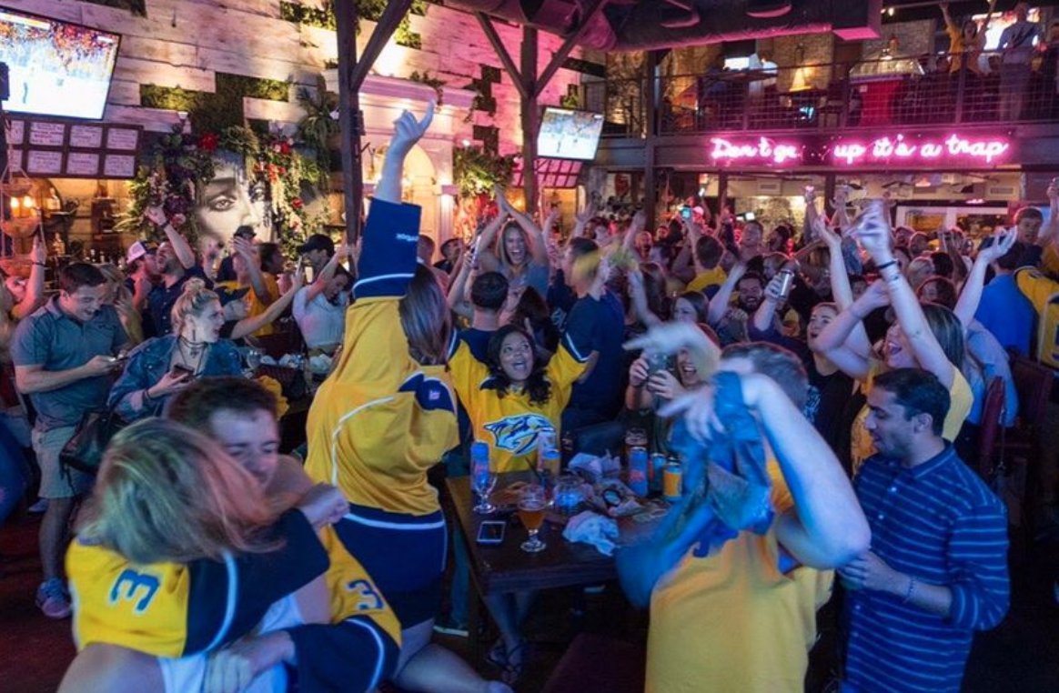 1025TheGame's tweet image. Stop by @HQ_Nashville for the @PredsNHL @budlight Watch Party as they take on the @Avalanche in Game 2 tonight at 8:30. 

They'll have $6 select beers &amp;amp; $10 Smashville Cocktail specials. 

Hit up our promo table for a chance to win tickets to Game 3! #Preds #StandWithUs