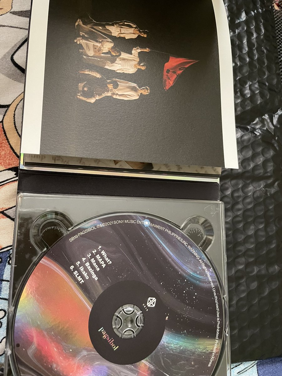tamakiyen's tweet photo. Got mine! Thank you @SB19Merch 💙 #PagsibolEP
@SB19Official
#STANWORLD #SWNewSeason
#SB19 #GrupoMusical #SECAwards
Radio requests for #Bazinga_SB19 https://t.co/BASxhlaVce