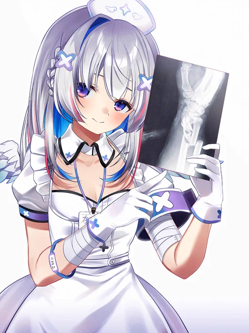 「これが患者さんの腕です。
これからは握手会で骨折しないように気をつけてください!」
#かなたーと #天音かなた新衣装 