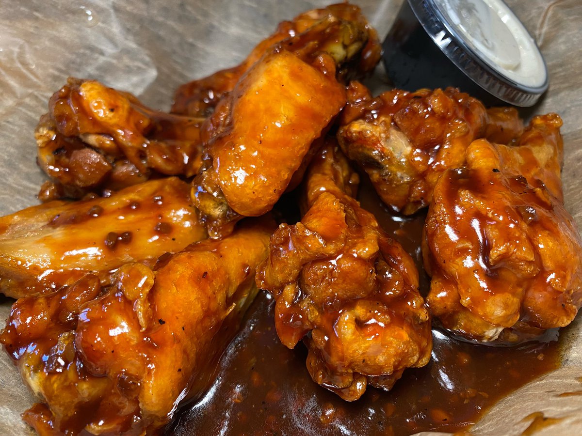 #KoreanBBQWings at @SharkysWest in #BoontonNJ. #SharkysWest #SharkysWings #SharkysClifton