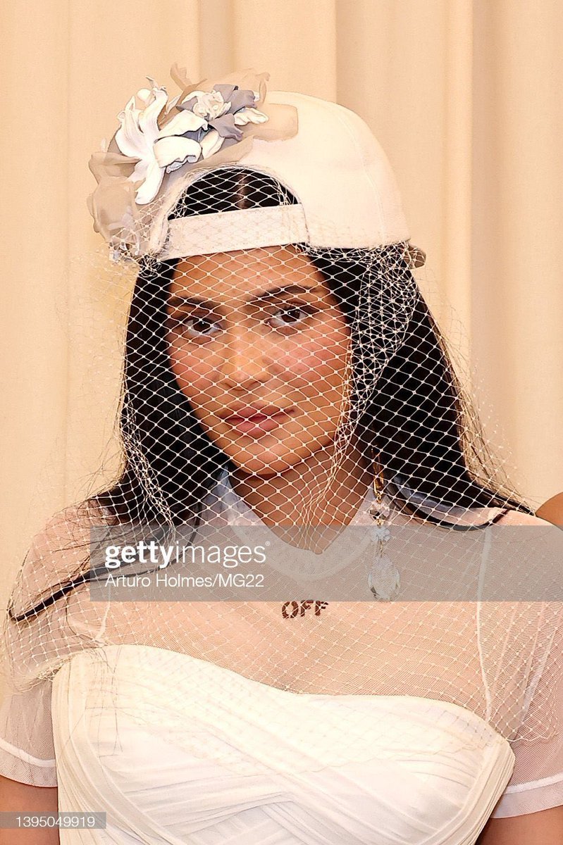 ELA CHEGOU! Kylie no #MetGala
