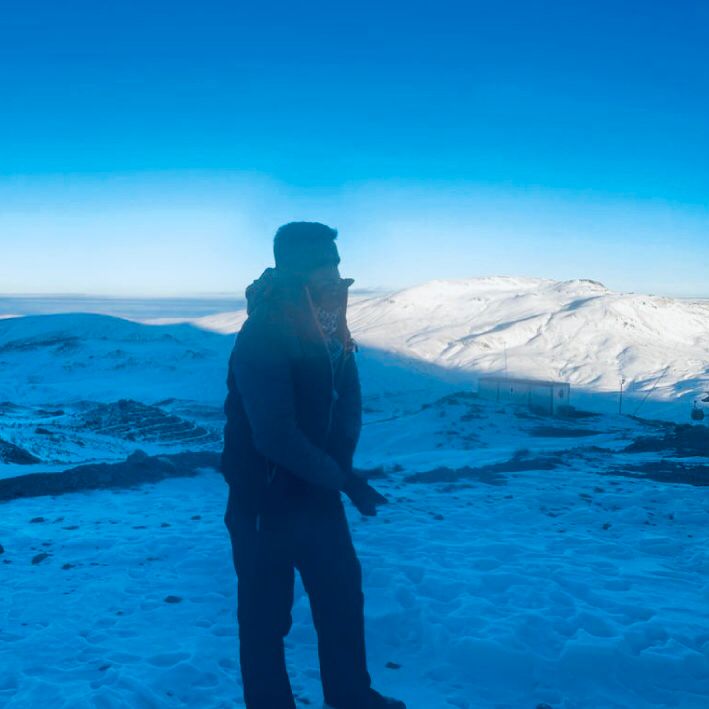 Raidho_co's tweet photo. ❄️ Viajes en la NIEVE ❄️
¿Lo has hecho?
¿Te gusta?
¿Te gustaría?
Vamos a contarte muchas cosas esta semana de esta época del año, que a muchos les encanta a otros NO tanto, pero que como todas...trae MAGIA 🪄
#frio #nieve #Raidho #snow #rompiendoanclas #viajesenlanieve https://t.co/smycuartPY